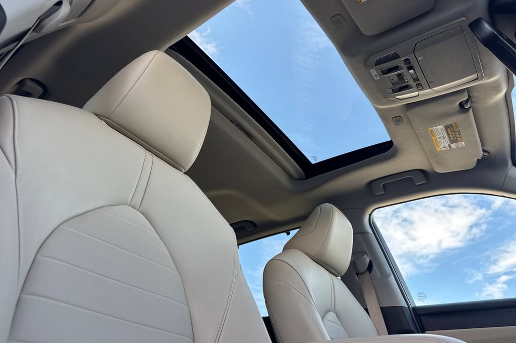 Certified 2025 Toyota Highlander XLE AWD/4WD image 17