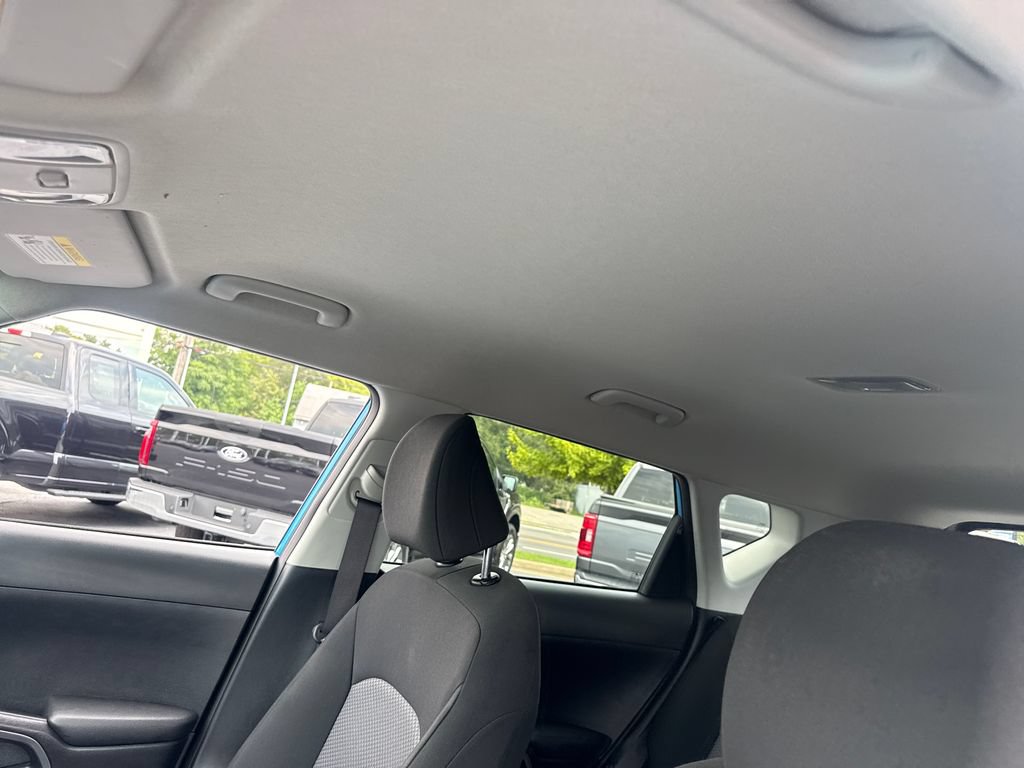 Used 2025 Kia Soul S FWD image 24