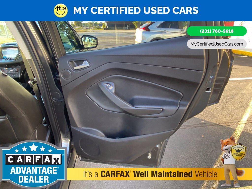 Used 2018 Ford Escape Titanium AWD/4WD image 24