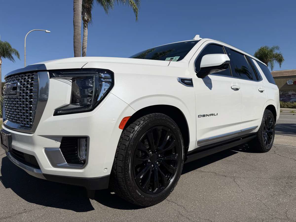 Used 2023 GMC Yukon Denali w/ Denali Reserve Package AWD/4WD image 13
