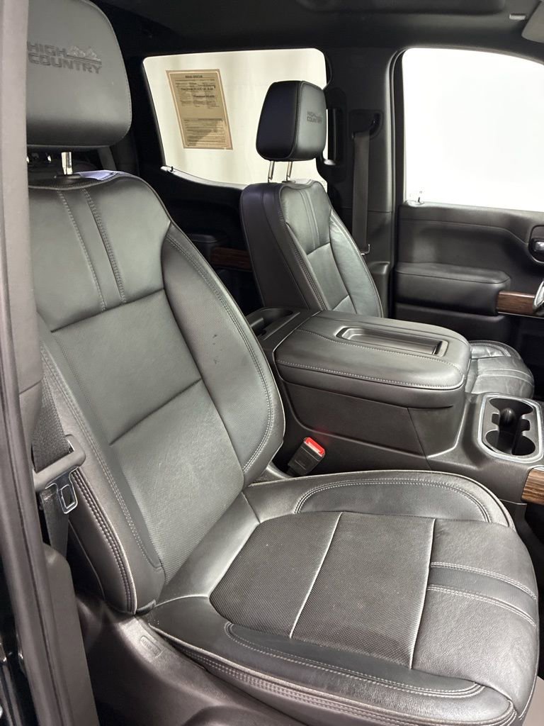 Used 2021 Chevrolet Silverado 1500 High Country w/ Technology Package image 28