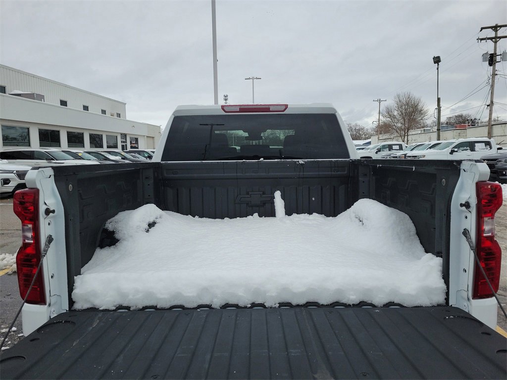 Used 2025 Chevrolet Silverado 1500 LT image 8