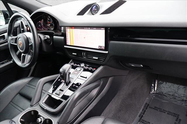 Used 2021 Porsche Cayenne S image 28