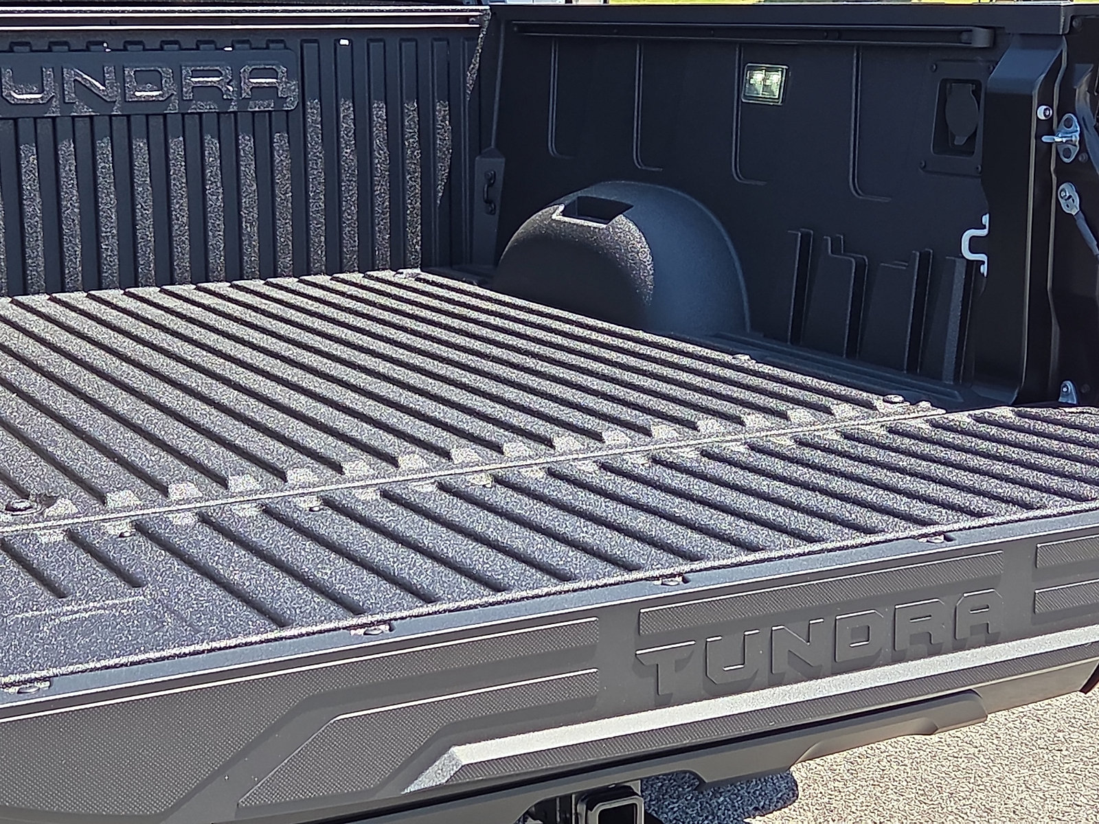 New 2026 Toyota Tundra Platinum AWD/4WD image 6