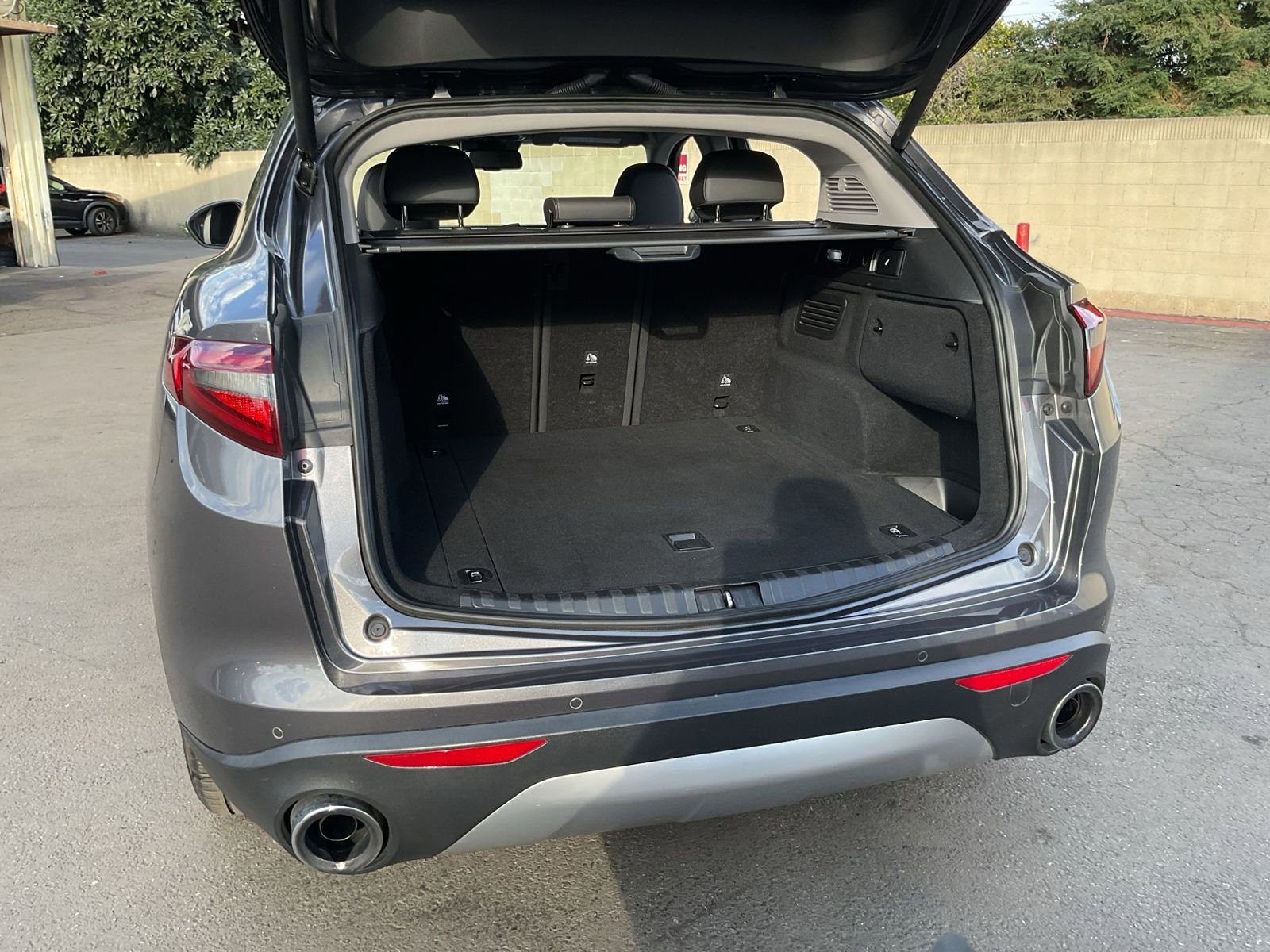 Used 2019 Alfa Romeo Stelvio RWD image 22