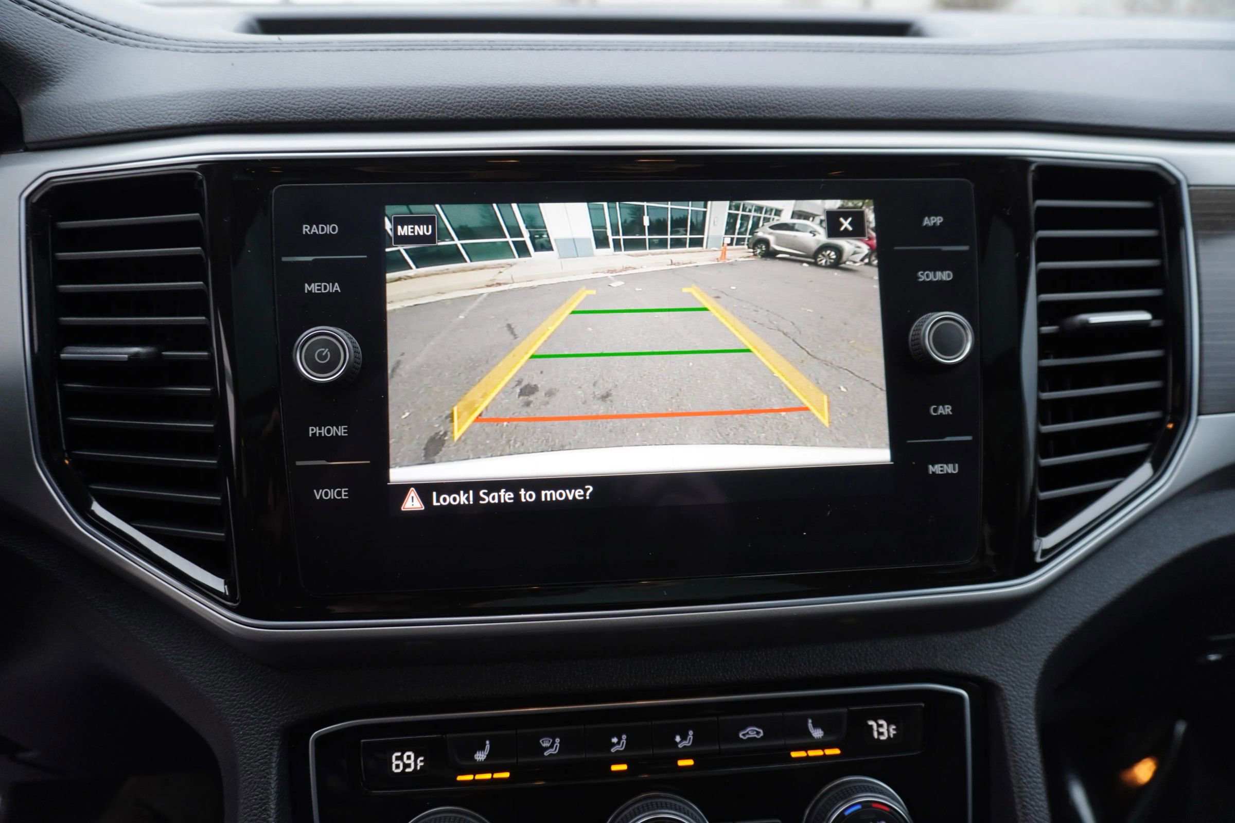 Used 2018 Volkswagen Atlas SEL image 17