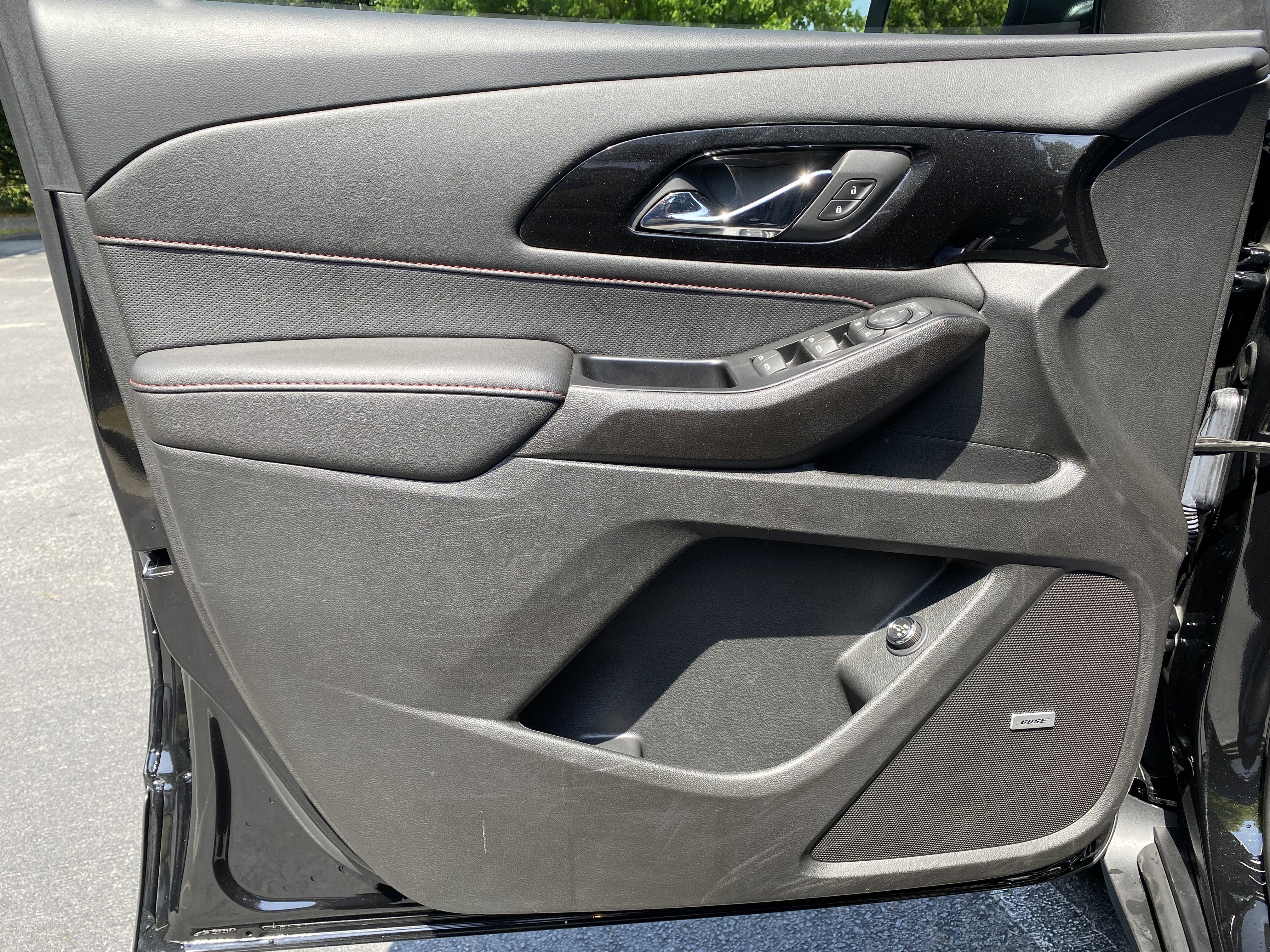 Used 2023 Chevrolet Traverse RS image 15