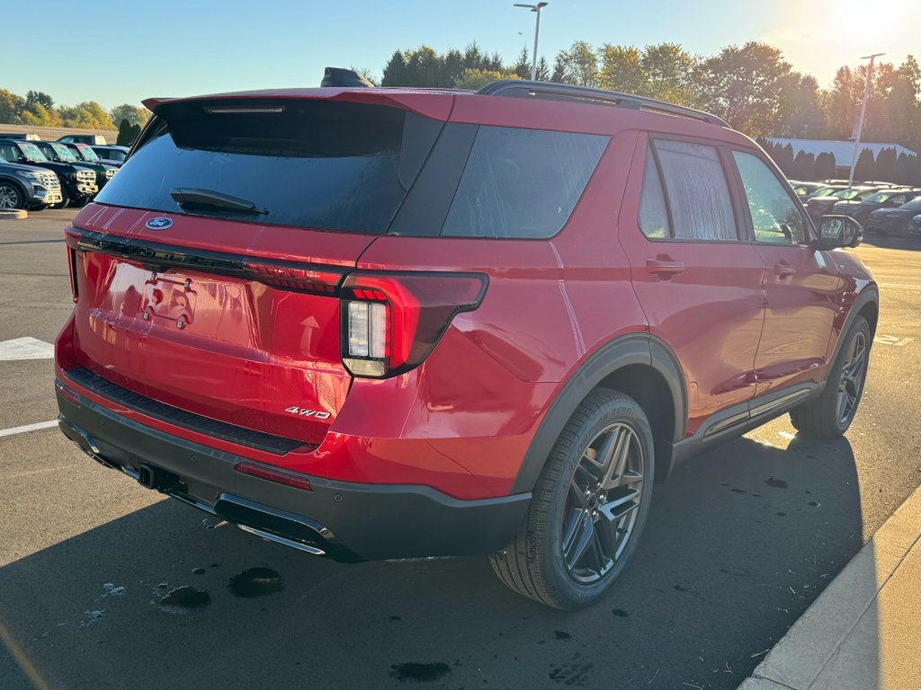 New 2026 Ford Explorer ST-Line image 11
