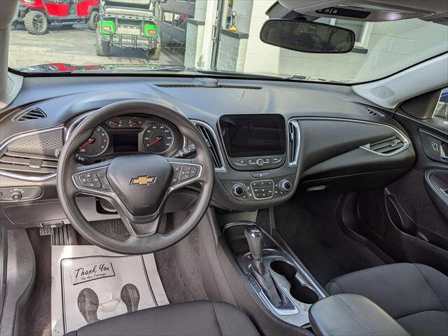 Used 2019 Chevrolet Malibu LT w/ Driver Confidence Package image 13