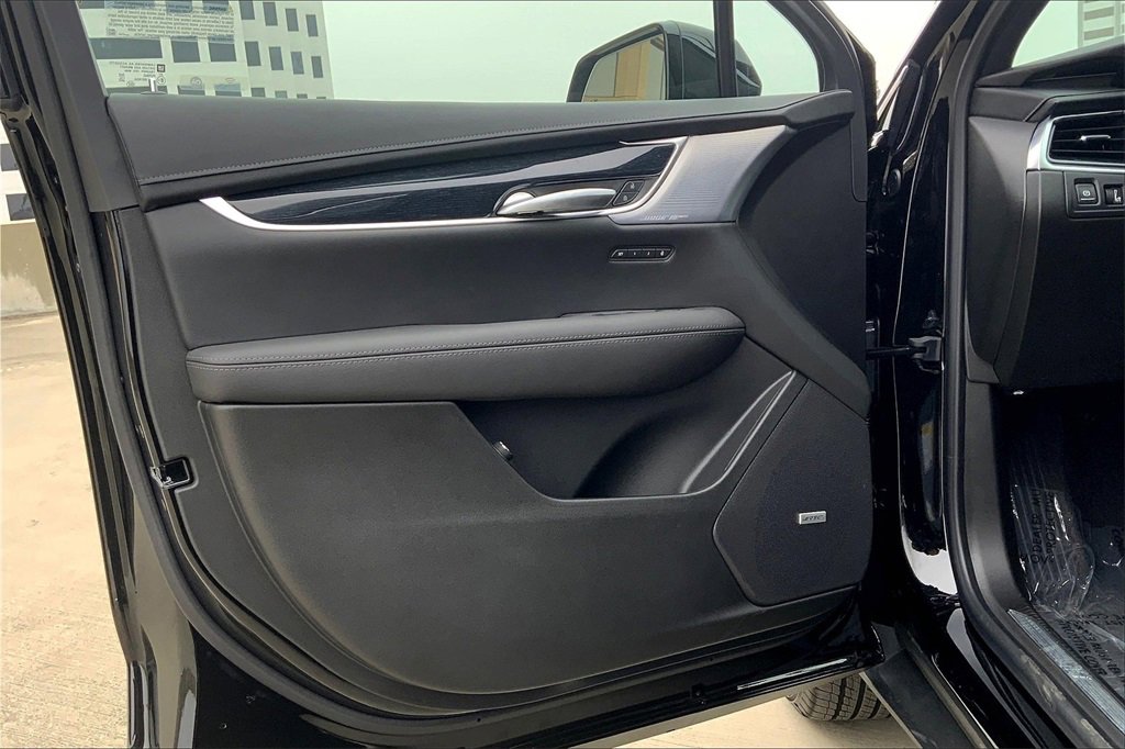 New 2025 Cadillac XT5 Premium Luxury image 10
