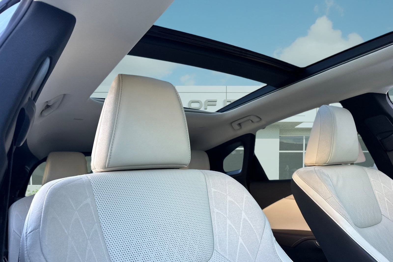 Certified 2024 Lexus RX 350 w/ Luxury Package image 15