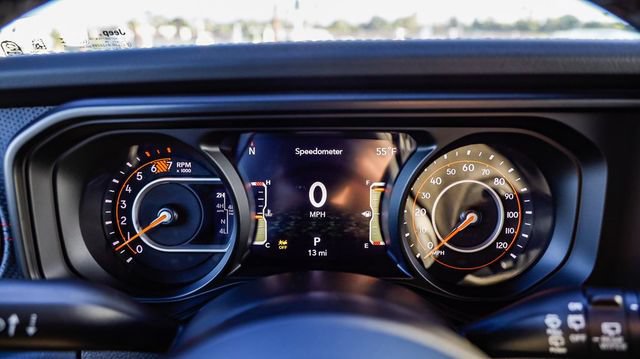New 2026 Jeep Wrangler Unlimited Rubicon AWD/4WD image 30