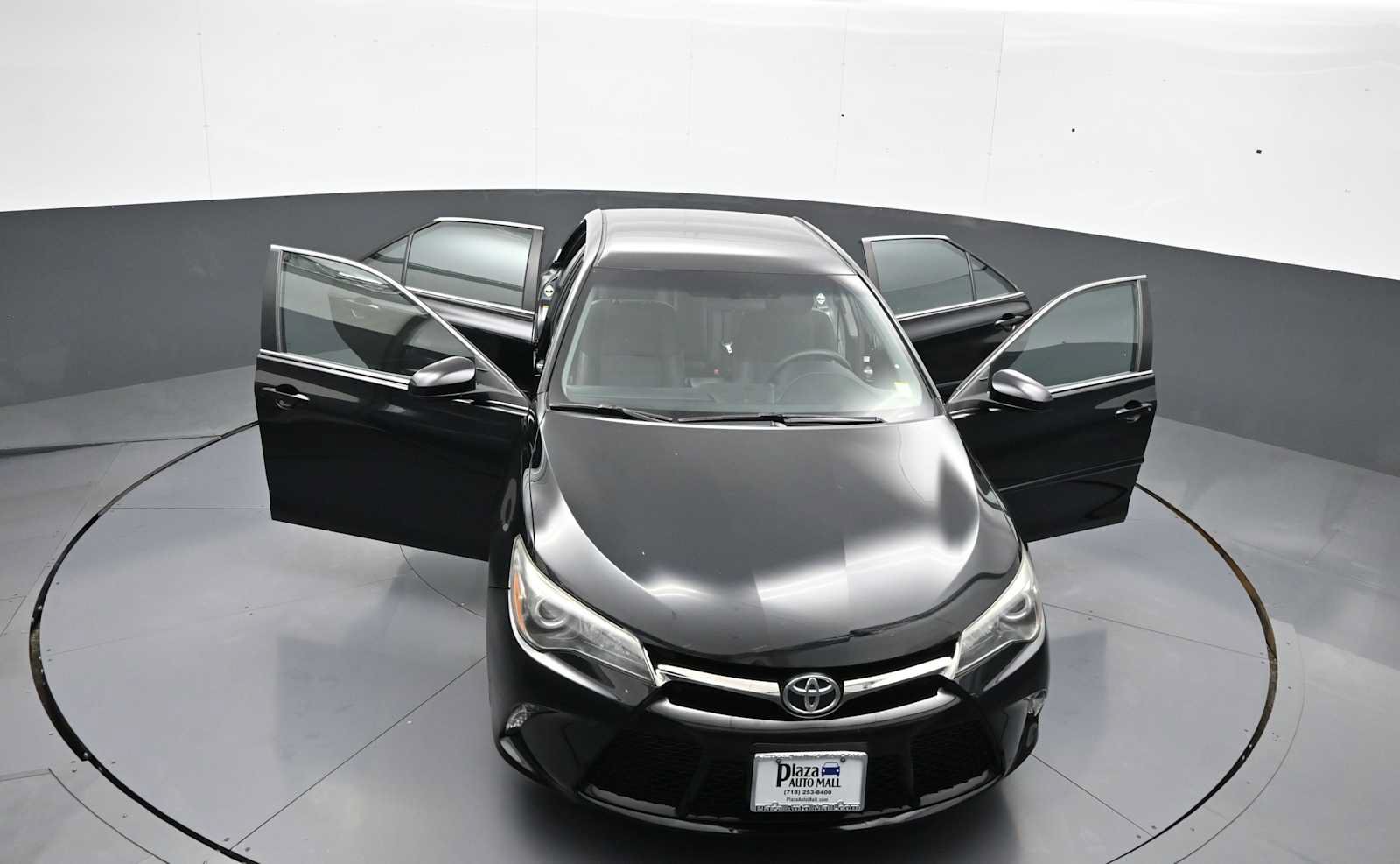 Used 2016 Toyota Camry SE w/ Protection Package (Q2) FWD image 44