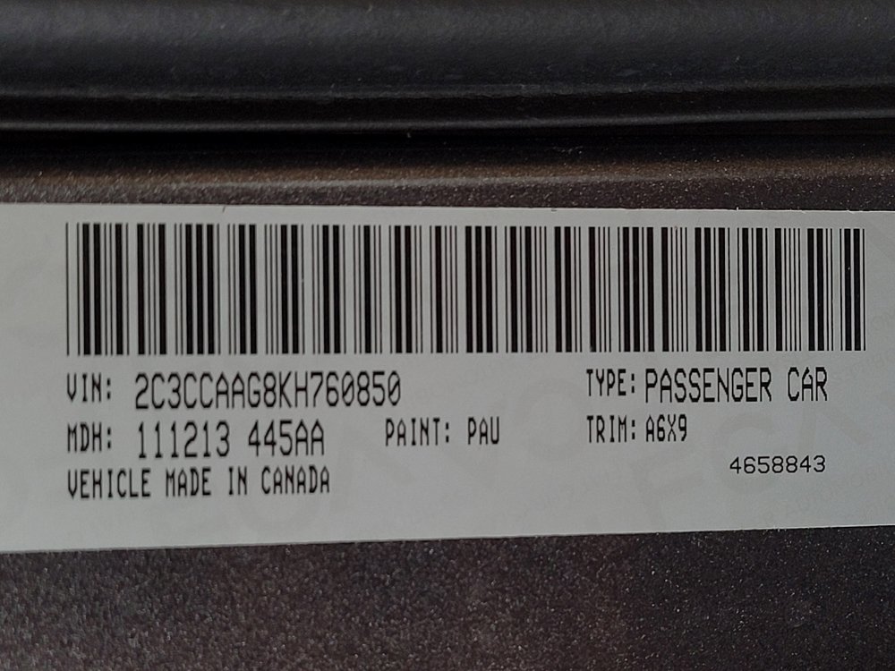 Used 2019 Chrysler 300 Touring w/ Quick Order Package 2EF RWD image 33