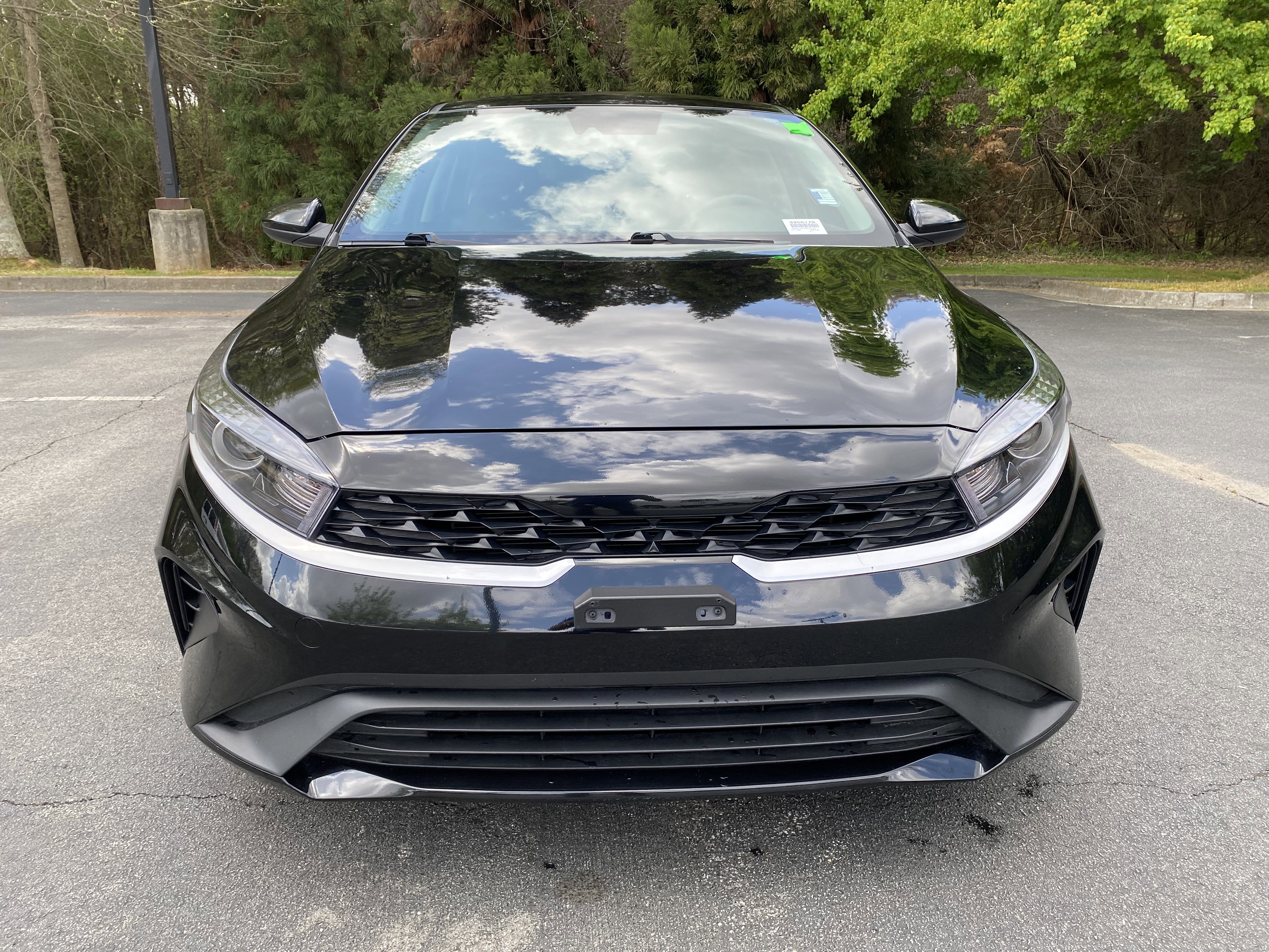 Used 2024 Kia Forte LXS image 3