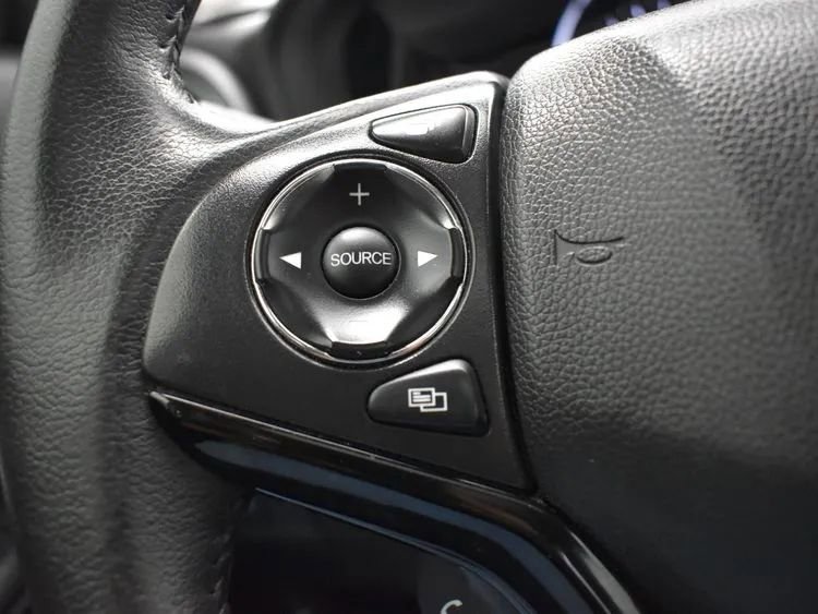 Used 2022 Honda HR-V EX-L image 25