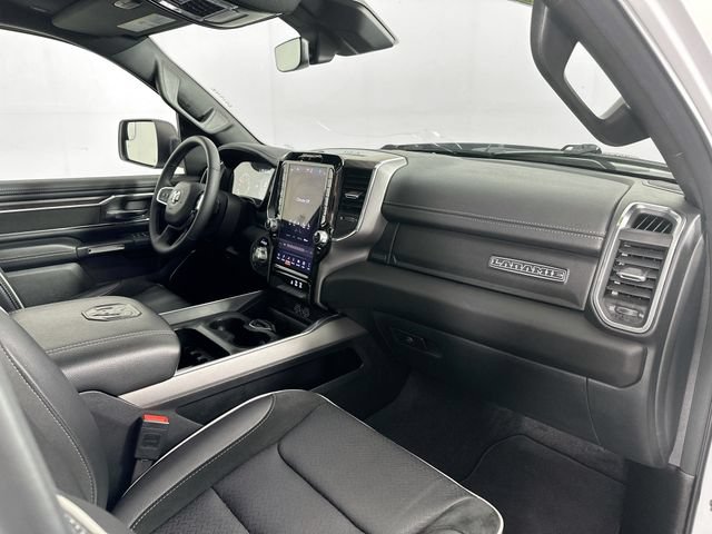 Used 2025 RAM 1500 Laramie w/ Sport Appearance Package AWD/4WD image 30