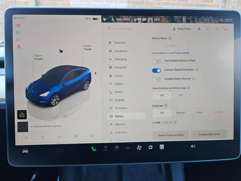 Used 2023 Tesla Model Y Long Range image 44