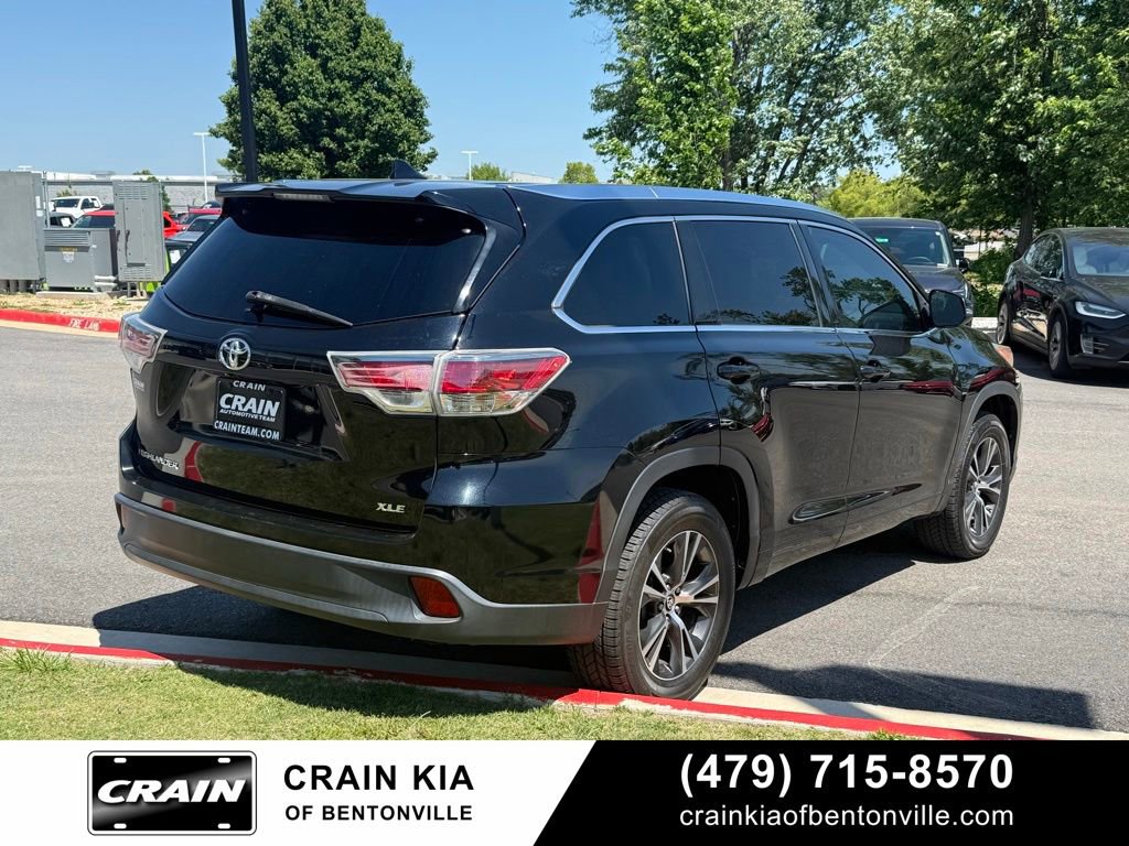 Used 2016 Toyota Highlander XLE FWD image 8