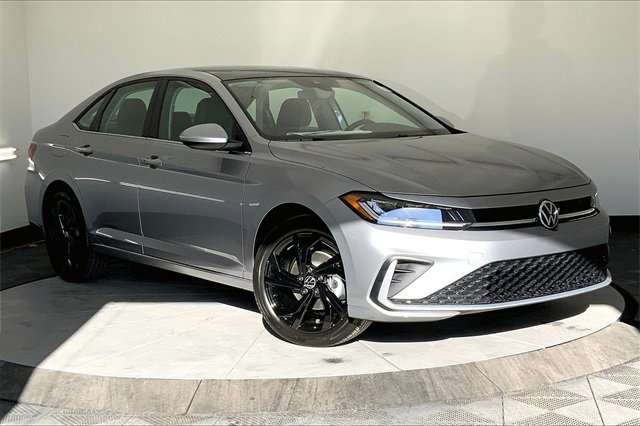 New 2025 Volkswagen Jetta SE