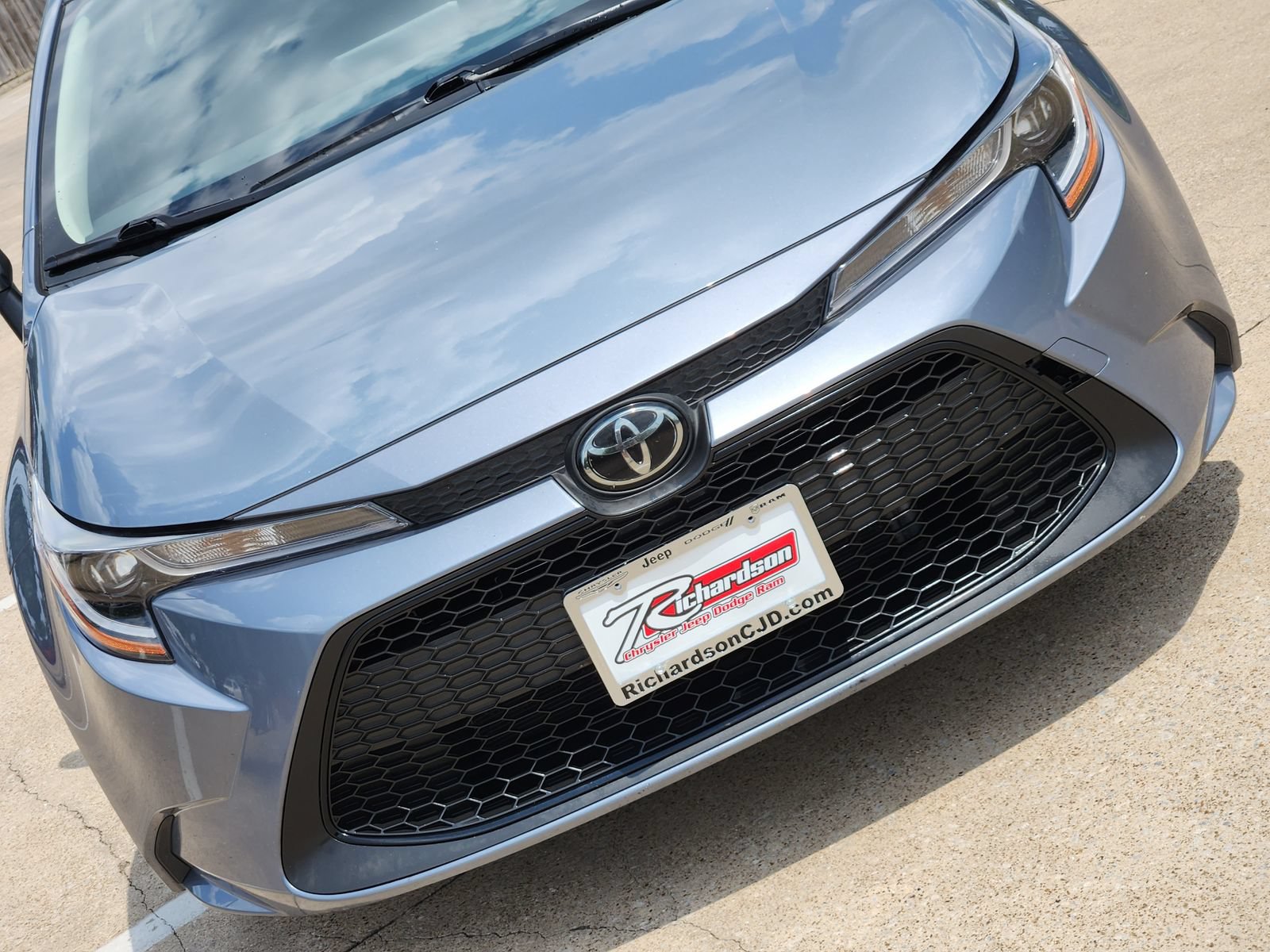 Used 2022 Toyota Corolla LE FWD image 14