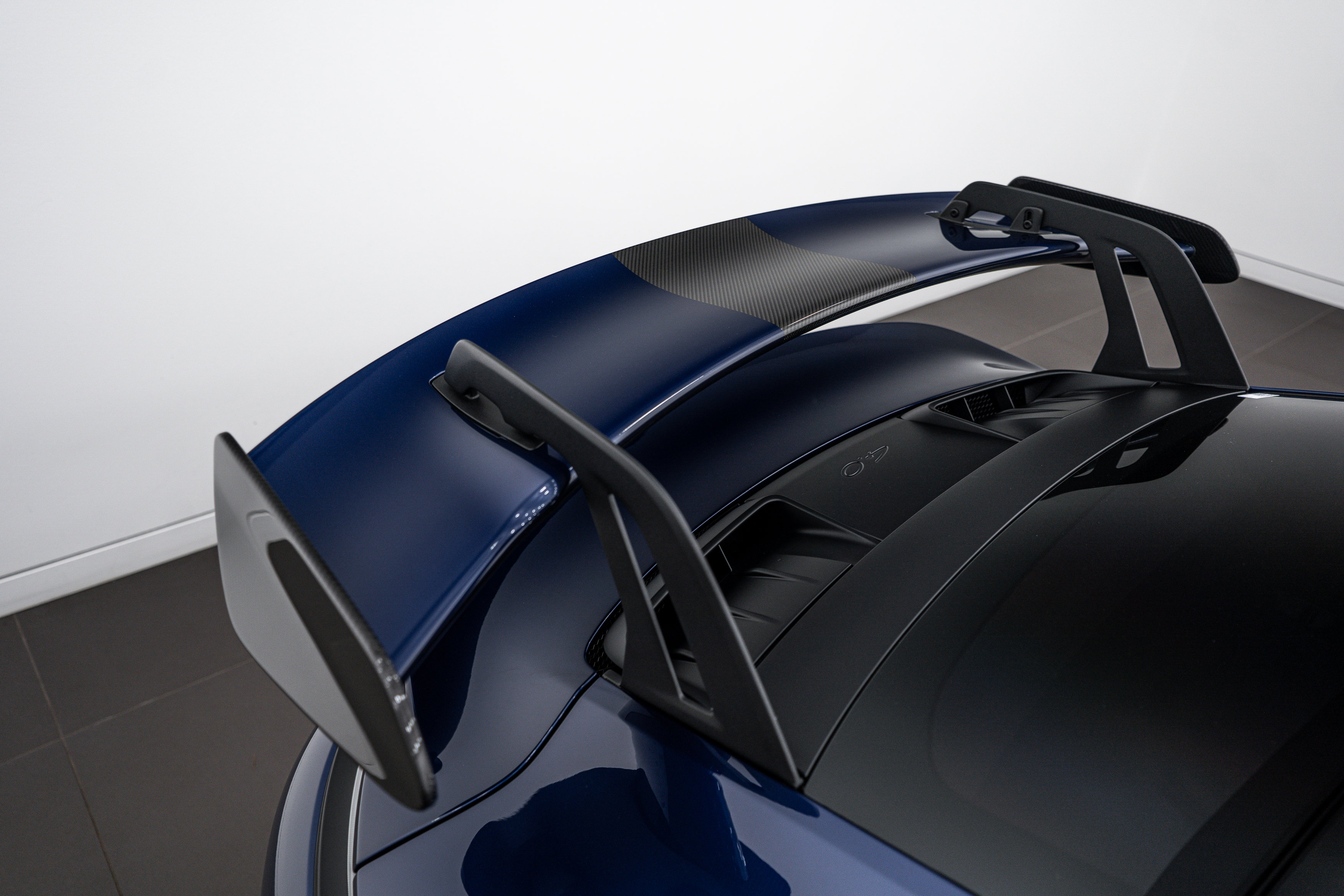 Certified 2025 Porsche 911 GT3 RWD image 32