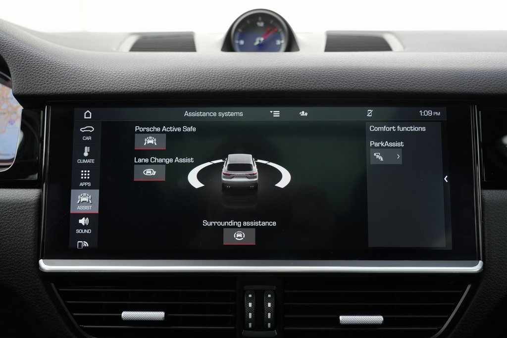 Used 2020 Porsche Cayenne image 63