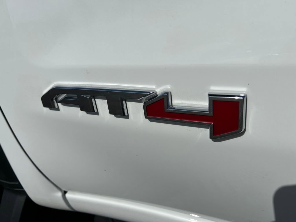 New 2026 GMC Sierra 1500 AT4 w/ AT4 Premium Package image 12