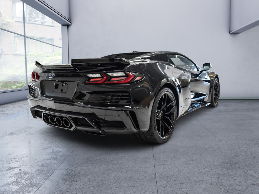 Used 2026 Chevrolet Corvette Z06 RWD image 7