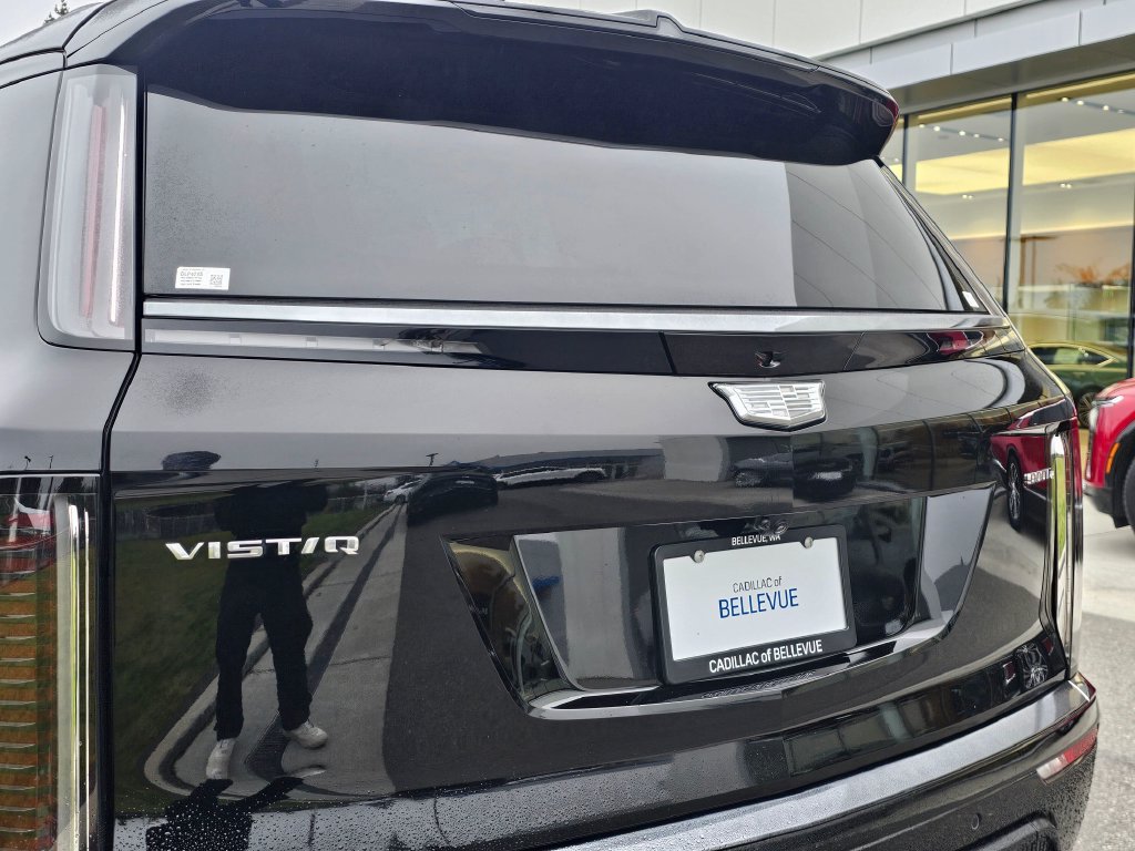 Certified 2026 Cadillac Vistiq Sport w/ LPO, Floor Liner Package AWD/4WD image 13