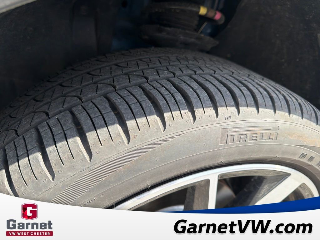 Certified 2023 Volkswagen Tiguan SEL R-Line image 28