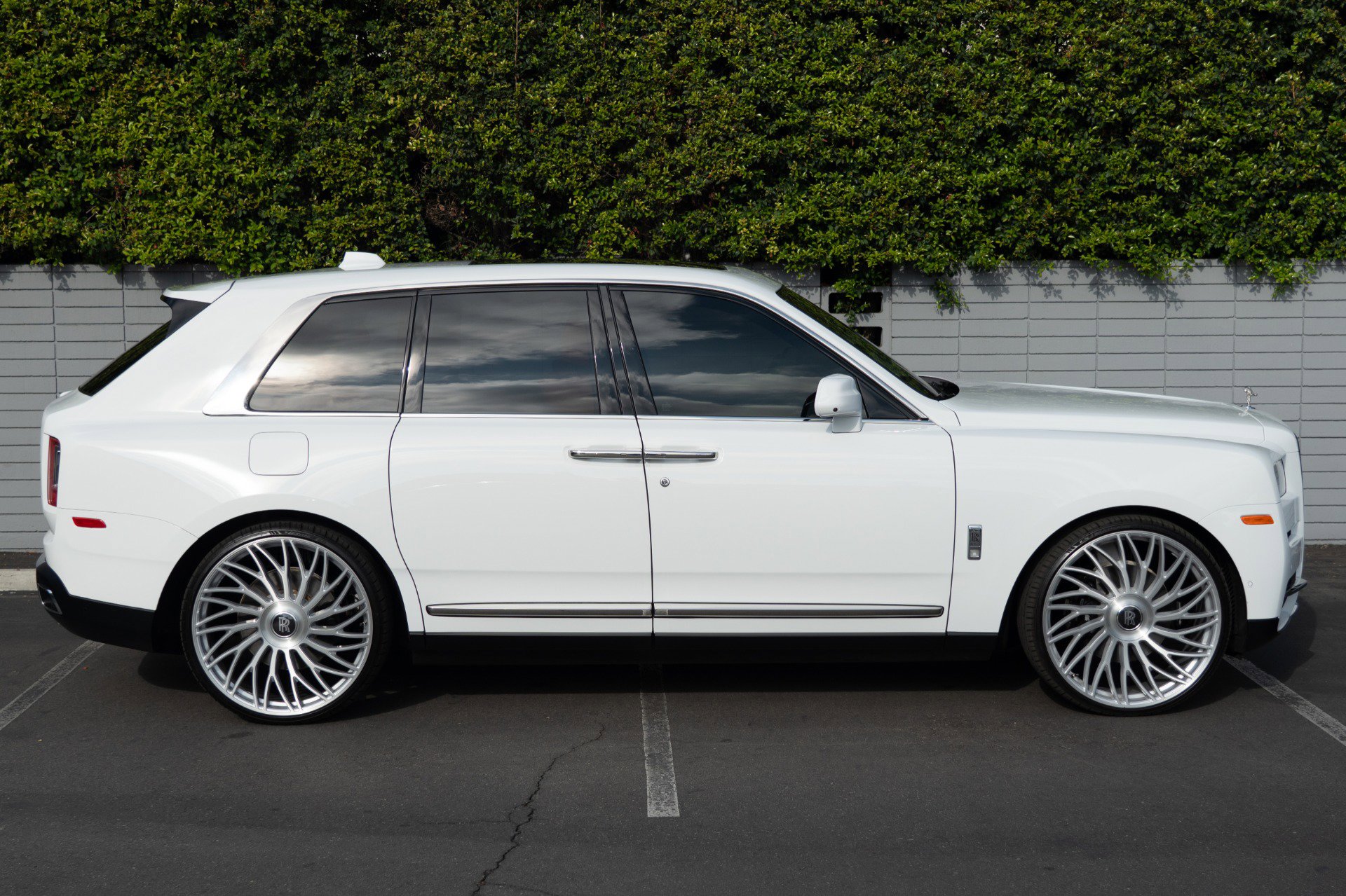 Used 2022 Rolls-Royce Cullinan image 7