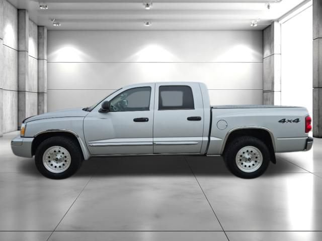 Used 2005 Dodge Dakota Laramie w/ Trailer Tow Group AWD/4WD image 9