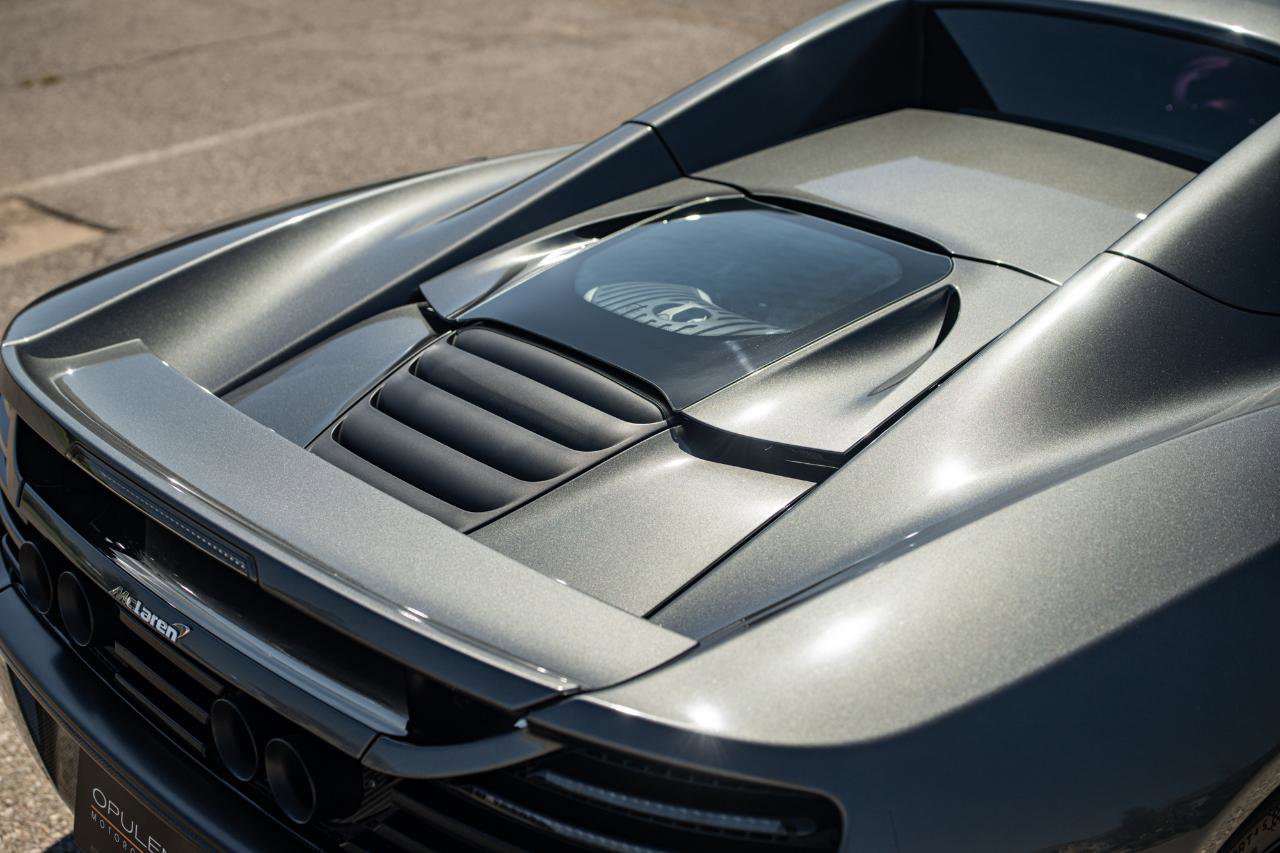 Used 2016 McLaren 650S Spider image 17