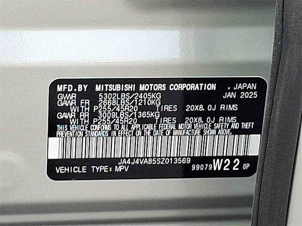 New 2025 Mitsubishi Outlander SE image 10