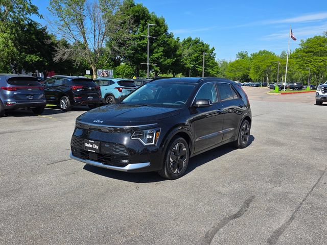 New 2026 Kia Niro Wave w/ Wave Preserve Package FWD image 3