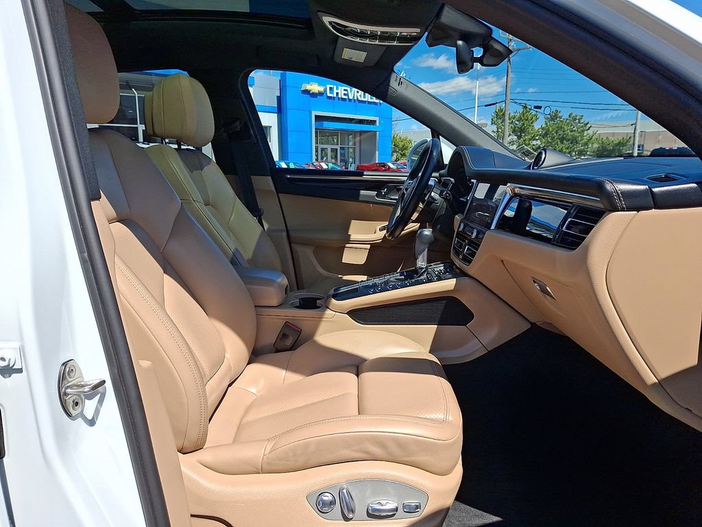 Used 2021 Porsche Macan S AWD/4WD image 22