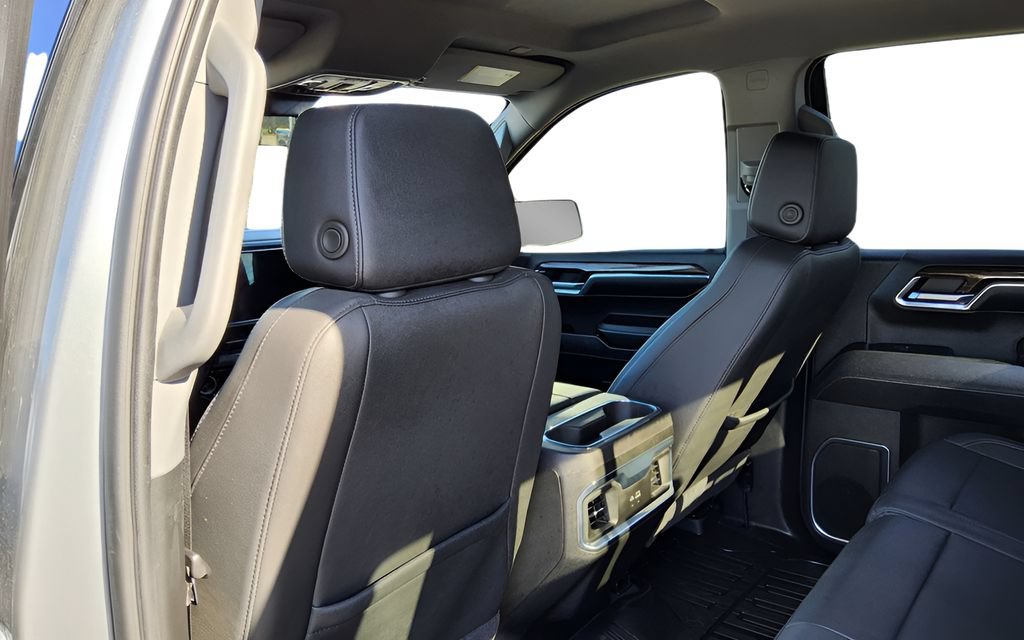 Used 2024 GMC Sierra 1500 Elevation w/ Elevation Premium Package AWD/4WD image 31