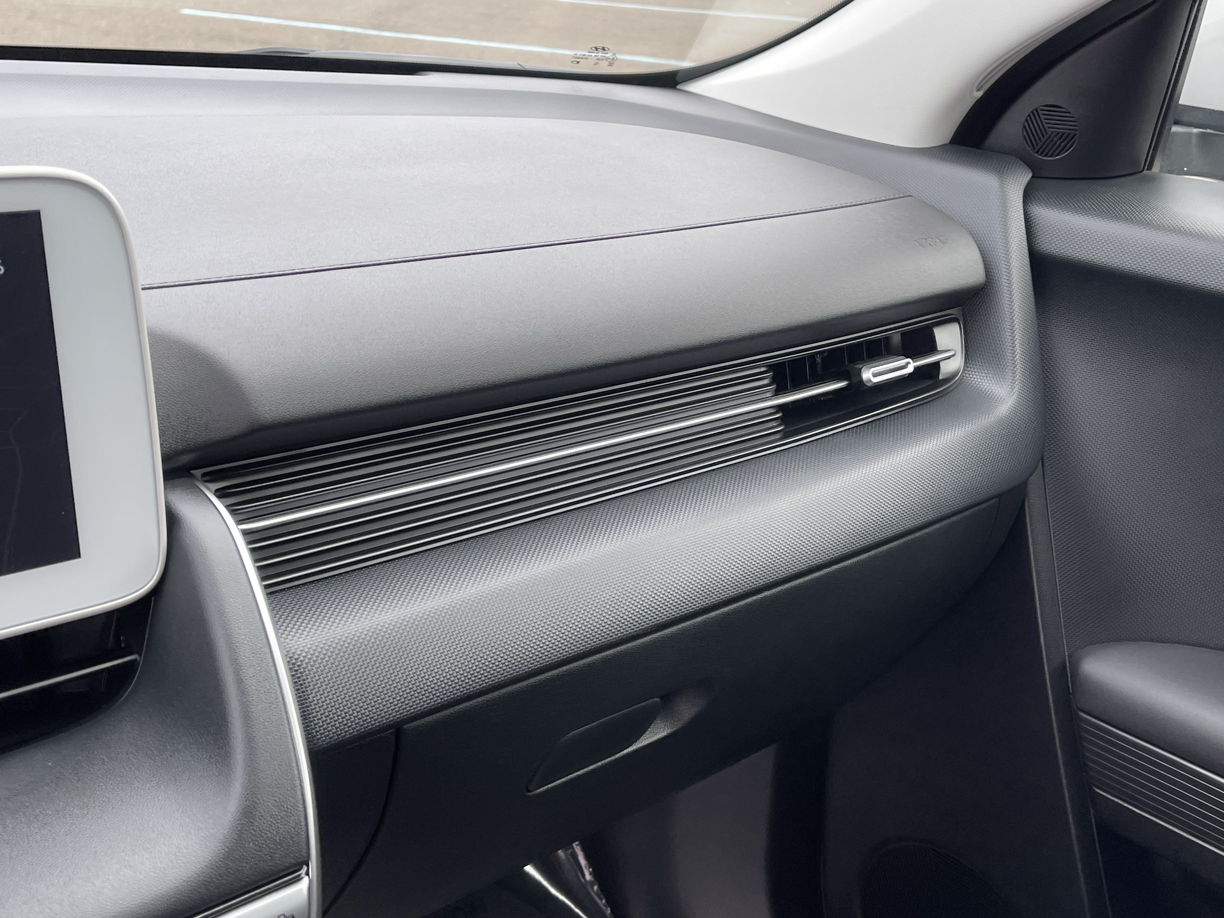 Certified 2024 Hyundai Ioniq 5 SEL RWD image 25