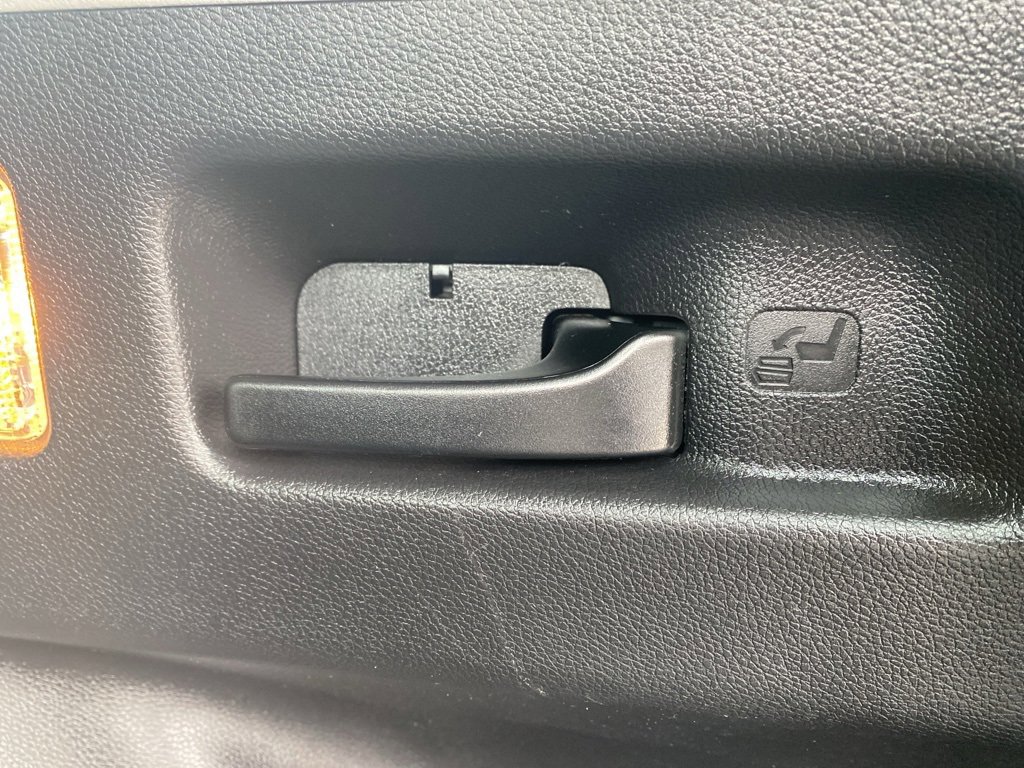 Used 2020 Honda CR-V LX image 17