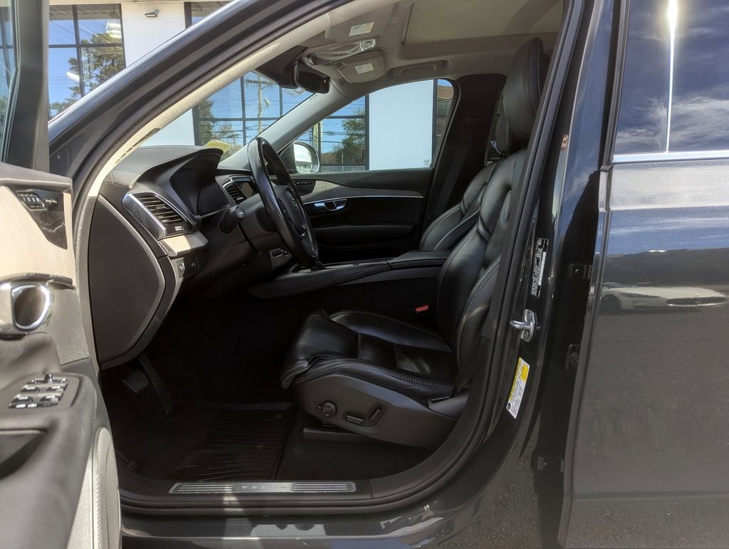 Used 2021 Volvo XC90 T6 Inscription w/ Protection Package AWD/4WD image 13