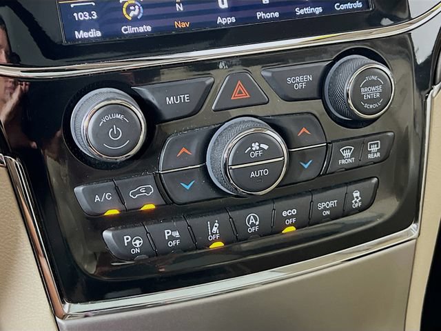 Used 2021 Jeep Grand Cherokee Overland AWD/4WD image 20
