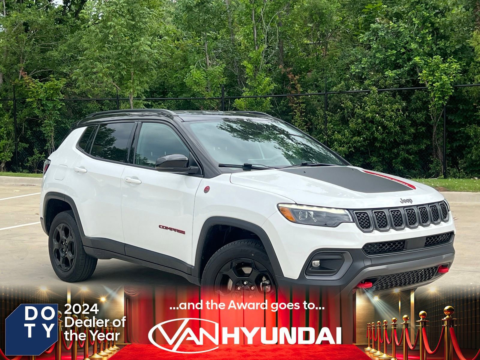 Used 2023 Jeep Compass Trailhawk w/ Trailhawk Elite Group AWD/4WD image 1