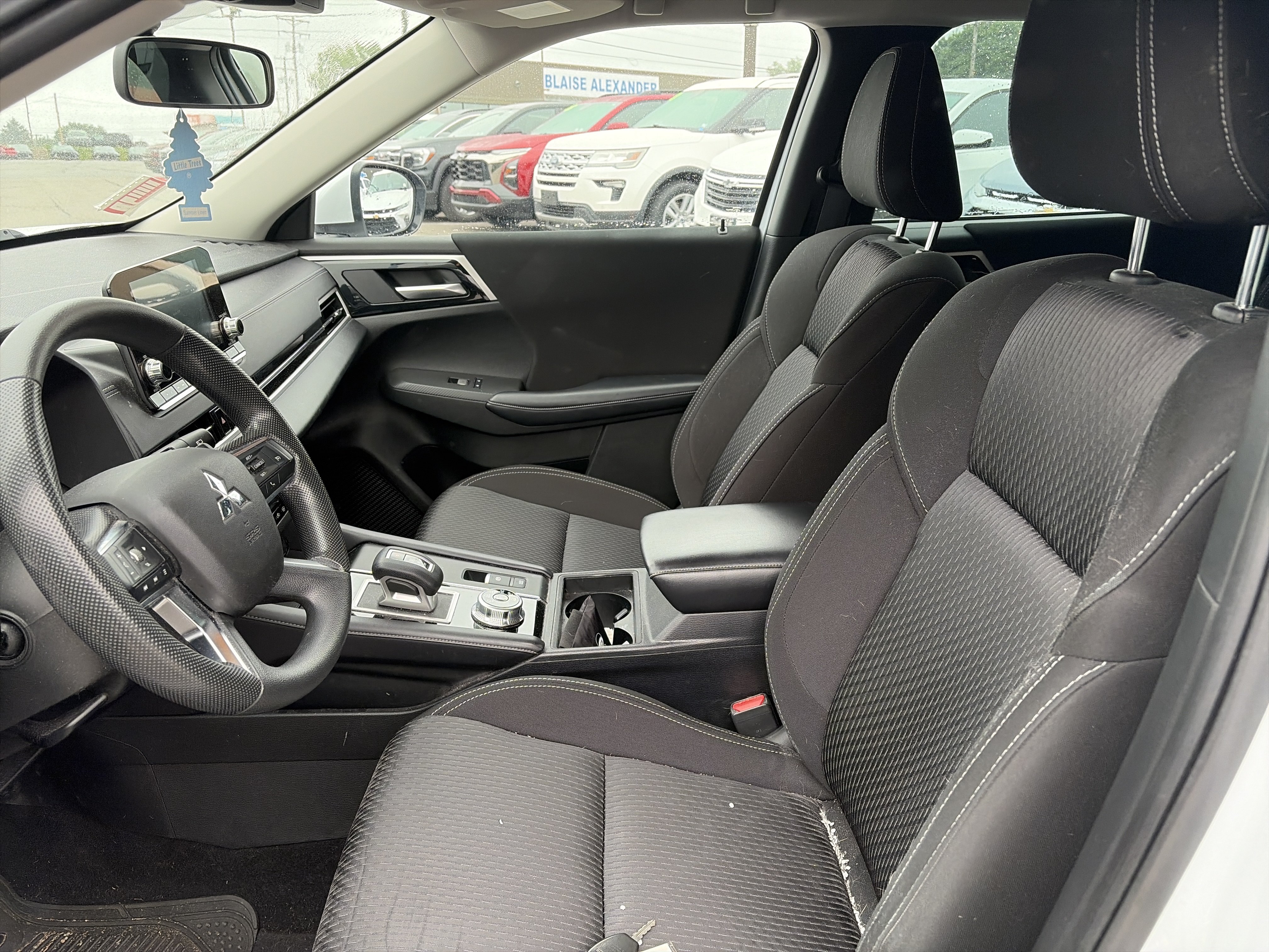 Used 2022 Mitsubishi Outlander ES AWD/4WD image 12