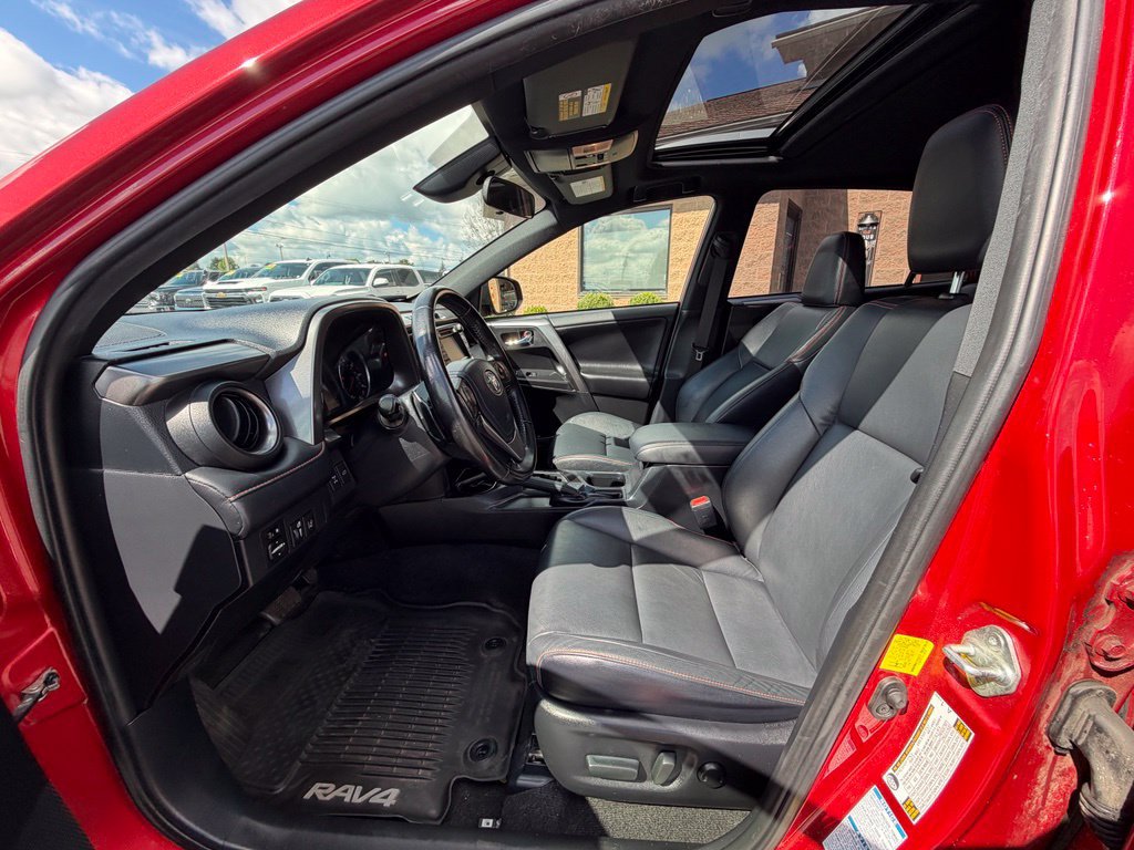 Used 2017 Toyota RAV4 SE AWD/4WD image 24