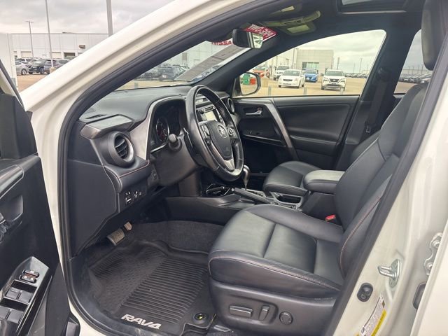 Used 2018 Toyota RAV4 SE w/ Power Extra Value Package FWD image 8