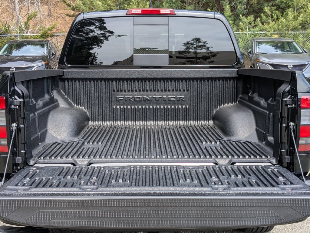 New 2026 Nissan Frontier SV w/ Tow Package RWD image 25