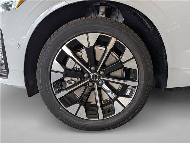 New 2026 Volvo XC60 T8 Plus w/ Climate Package PRO AWD/4WD image 10