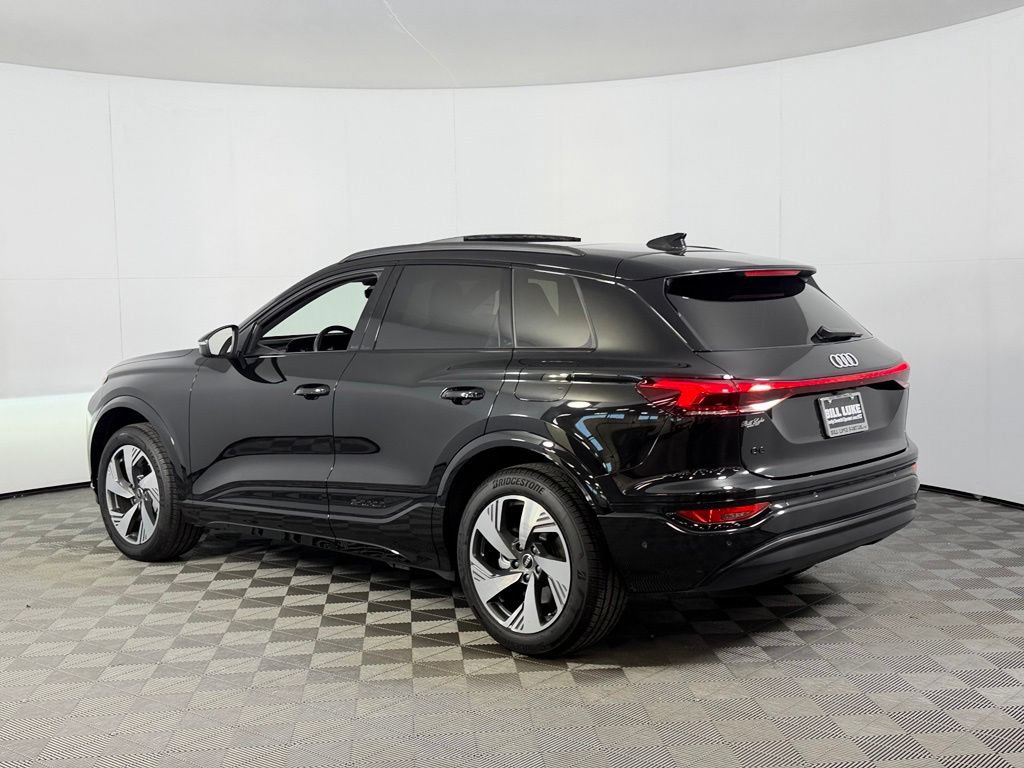 Used 2025 Audi Q6 e-tron Premium Plus w/ Premium Plus AWD/4WD image 10