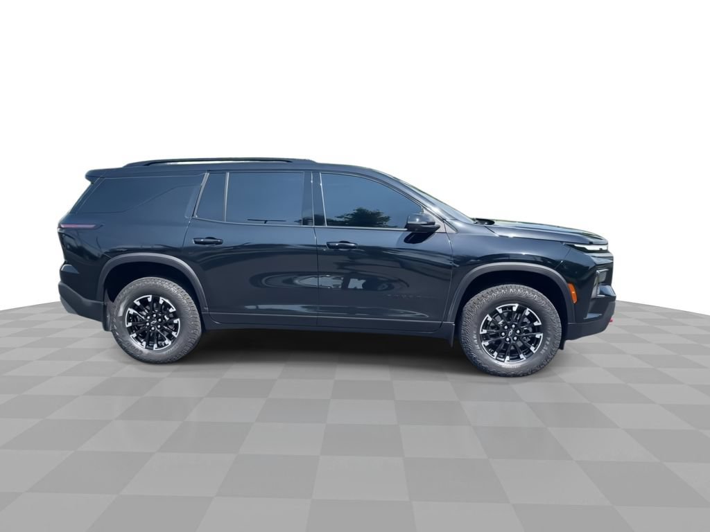 Certified 2025 Chevrolet Traverse Z71 w/ Driver Confidence Package AWD/4WD image 9